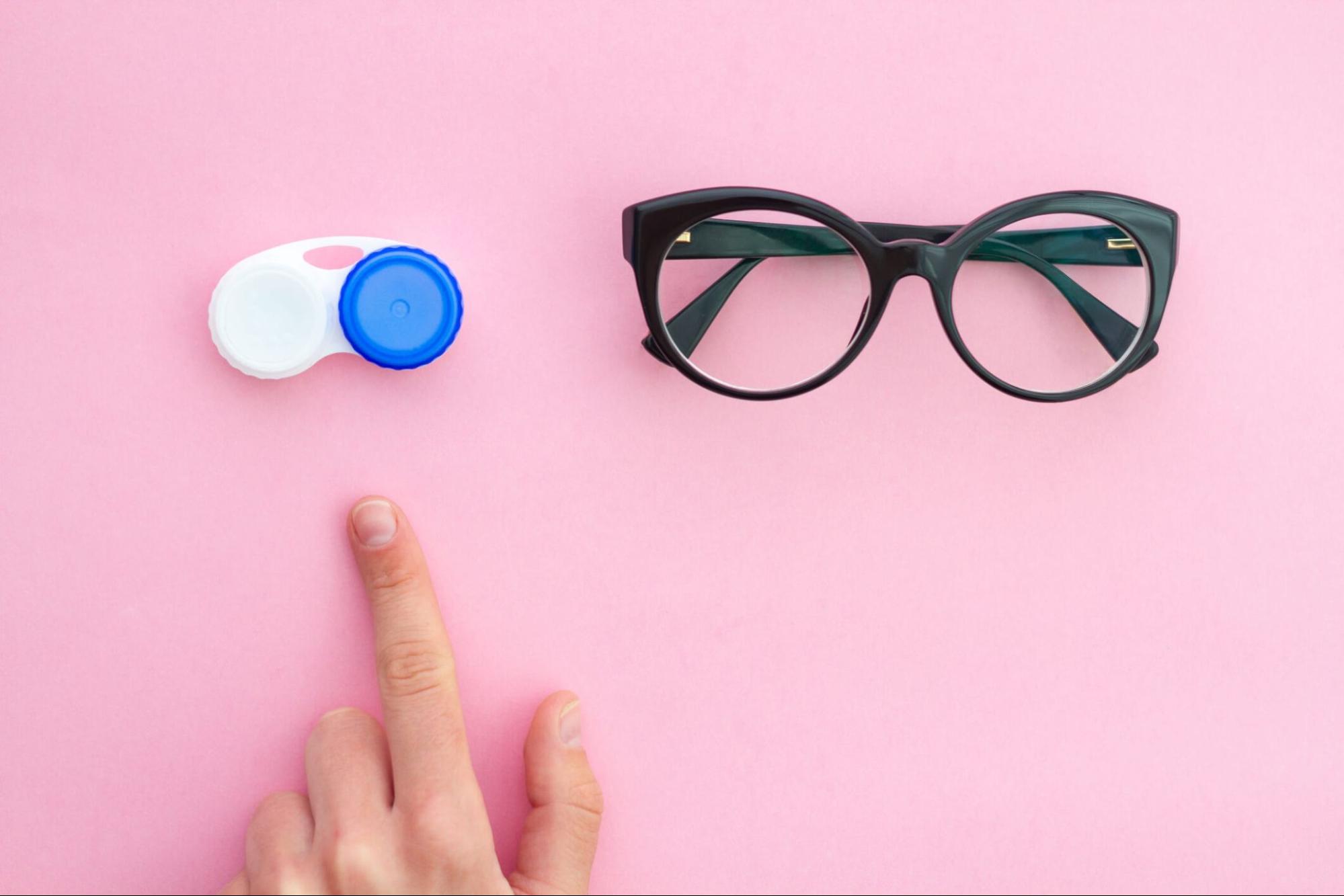 Contact lens case and reading glasses for vision correcti